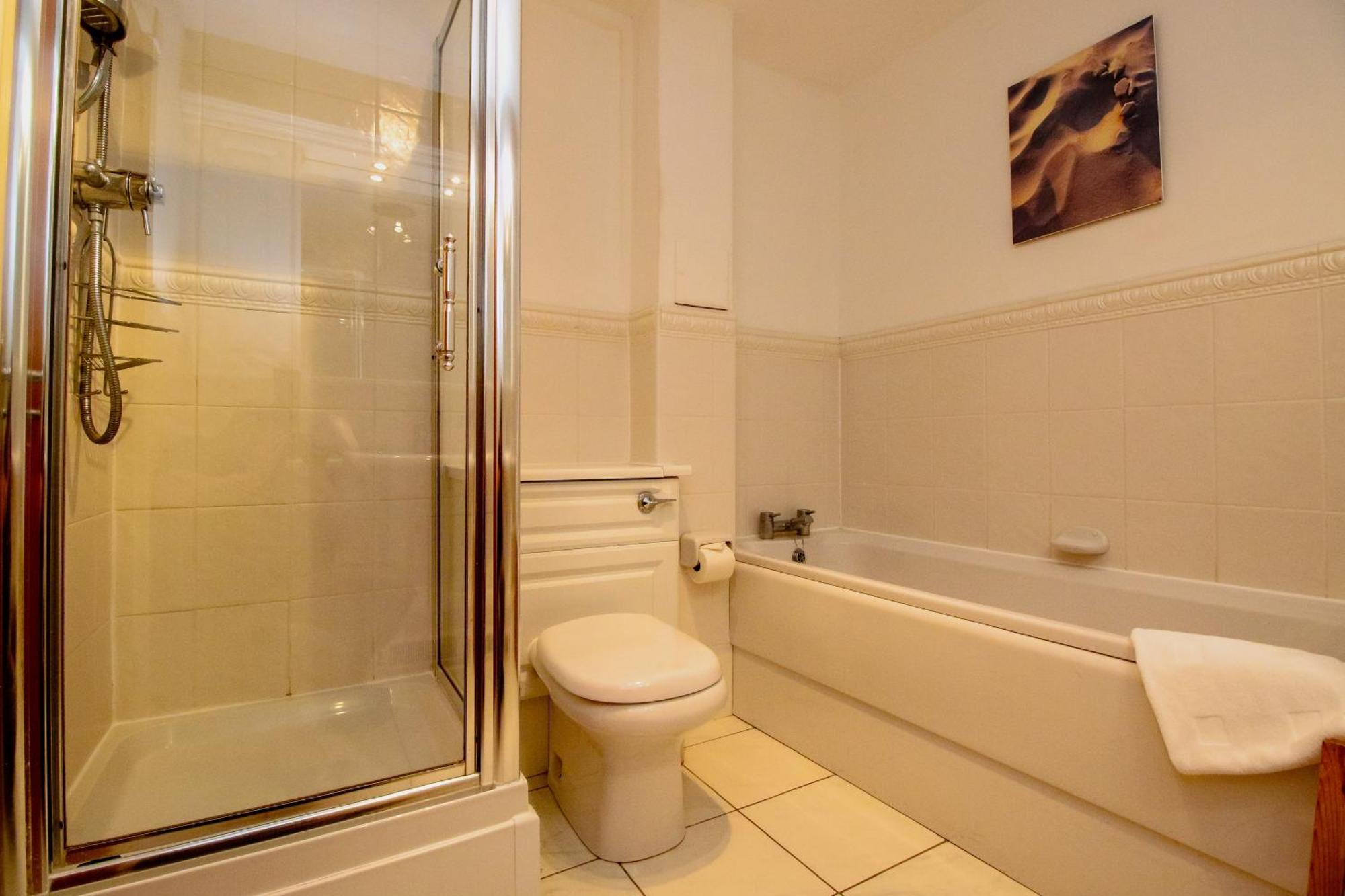 Turnberry Apartments Kamer foto