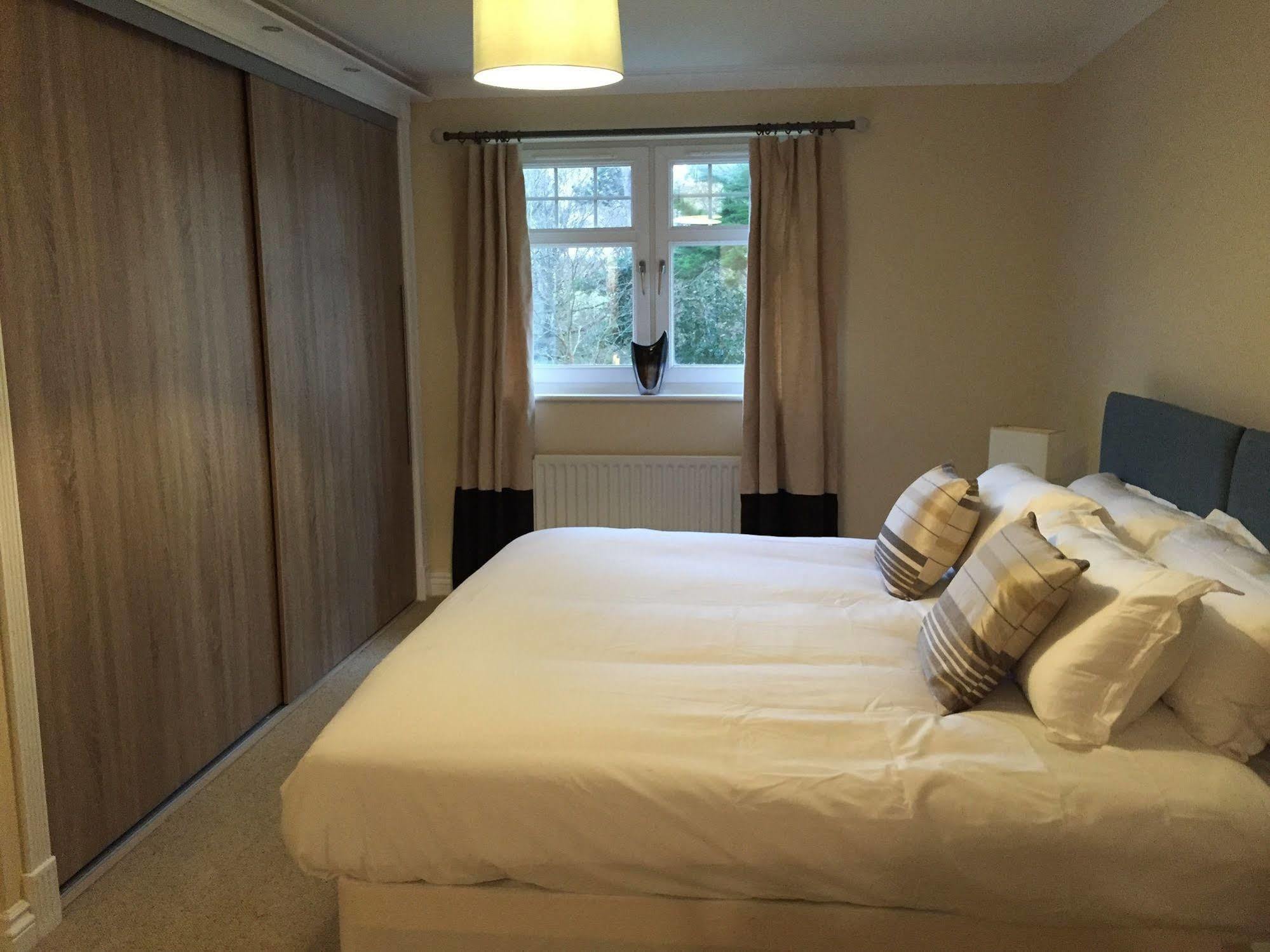 Turnberry Apartments Buitenkant foto